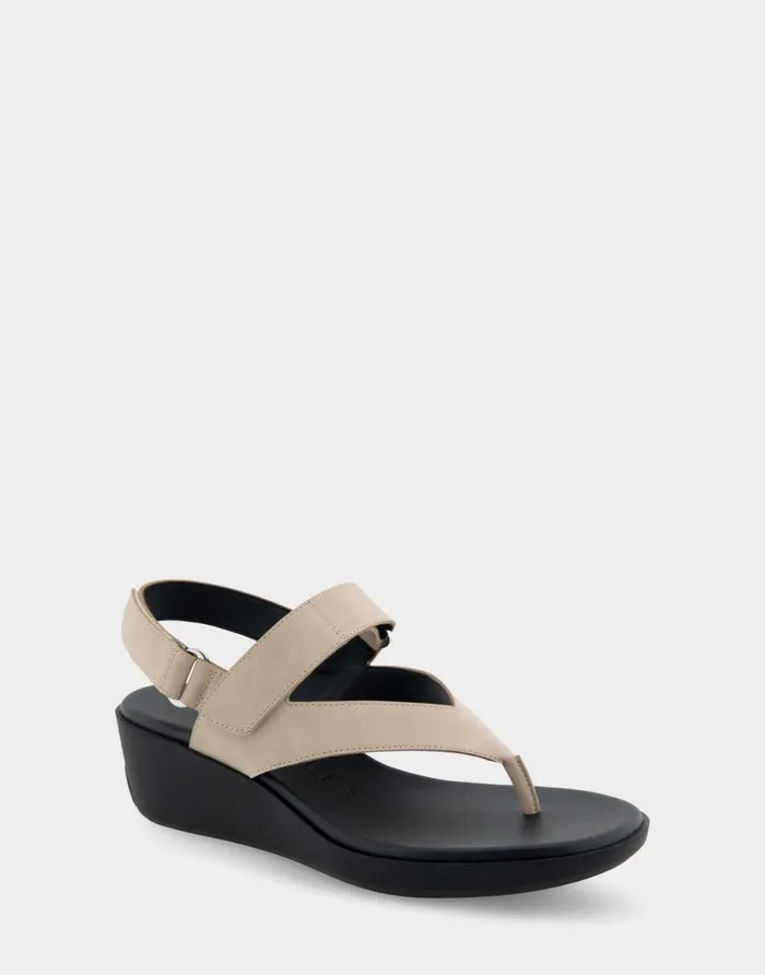 Aerosoles Comfortable Women039s Hybrid Thong Wedge Sandal In Pale Khaki Faux Leather Faux Suede Pale Khaki Faux Leather Women Clogs and Mules