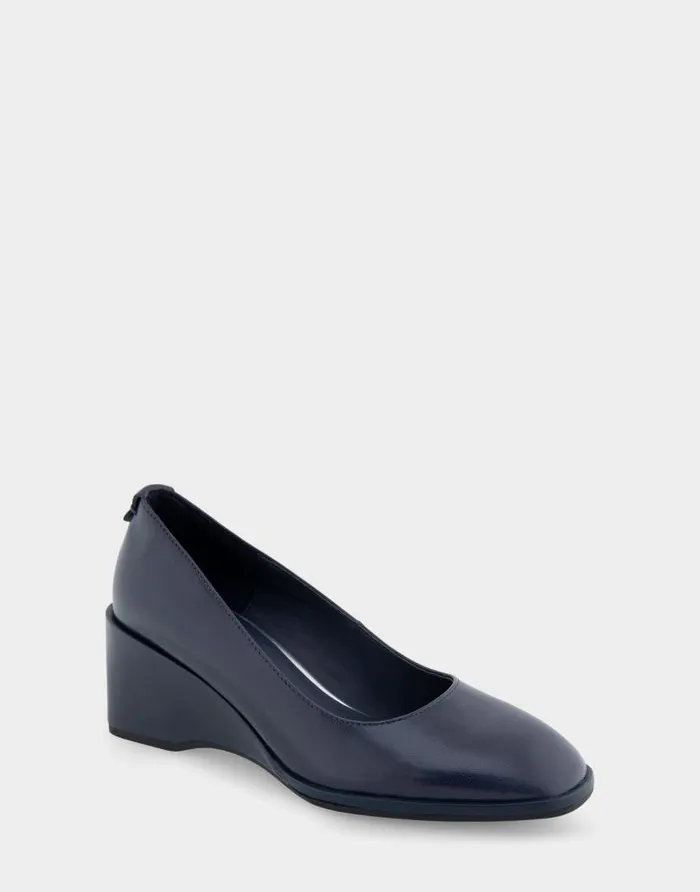 Aerosoles Comfortable Women039s Sculpted Wedge Pump In Navy Leather Navy Leather Women Clogs and Mules