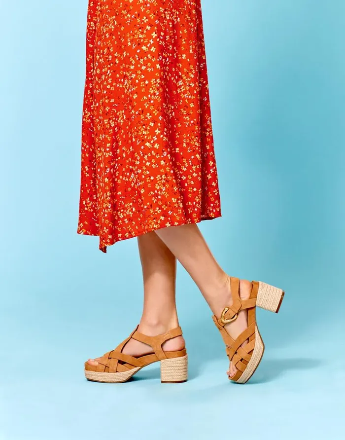 Aerosoles Comfortable Women039s Strappy Molded Footbed Platform Sandal In Tan Suede Tan Suede Women Platforms