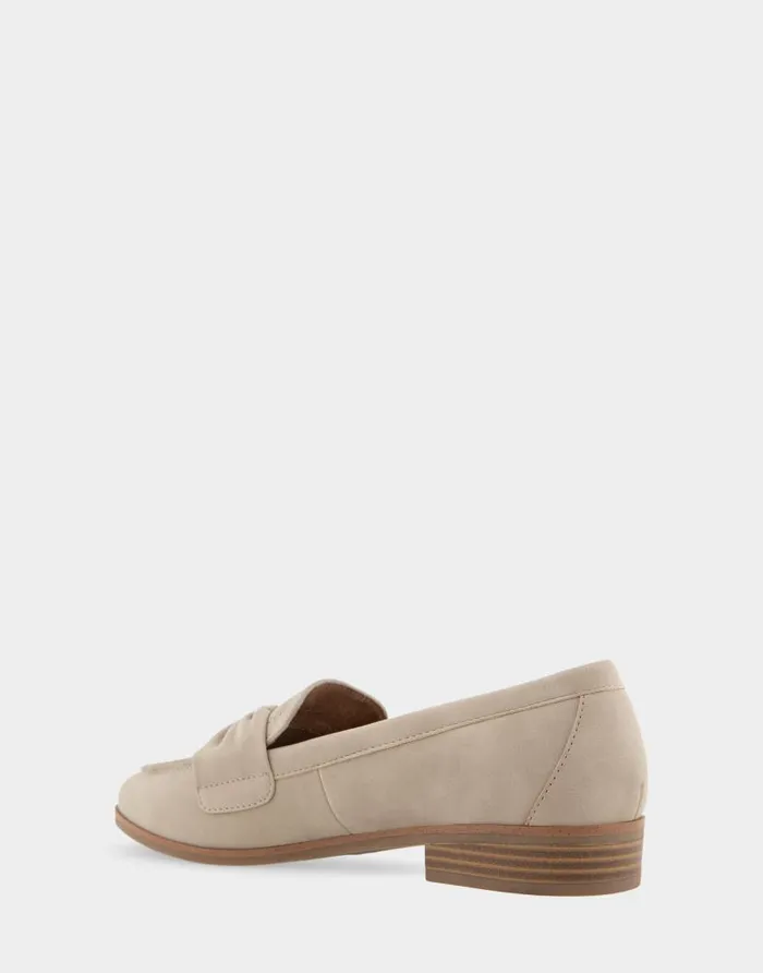 Aerosoles Comfortable Women039s Tailored Loafer In Pale Khaki Faux Leather Faux Suede Pale Khaki Faux Leather Women Loafers