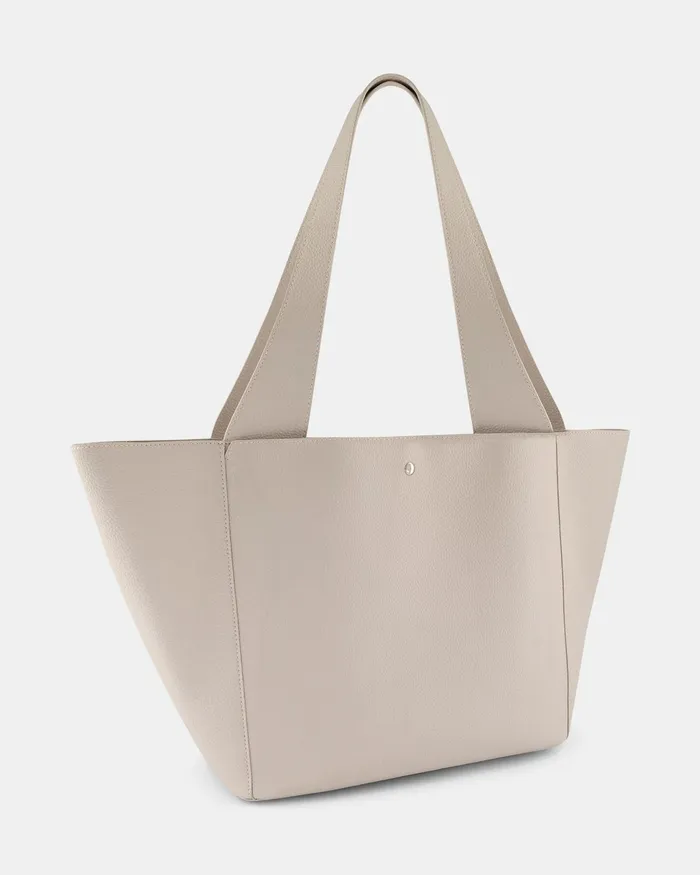 ASUNDAI CREAM SHOULDER BAG Women Tote Bags NOVO Shoes