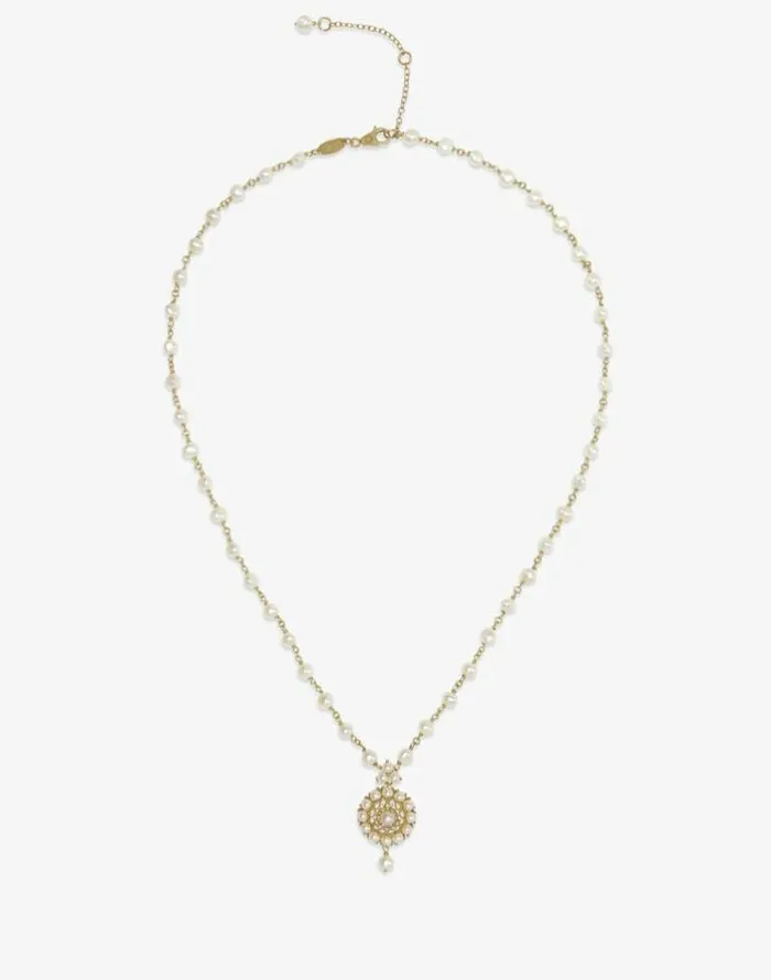 Dolce and Gabbana Necklaces Women Romance Necklace In Yellow Gold With Pearls Gold Dolce and Gabbana Necklaces Women Romance Necklace In Yellow Gold With Pearls Gold
