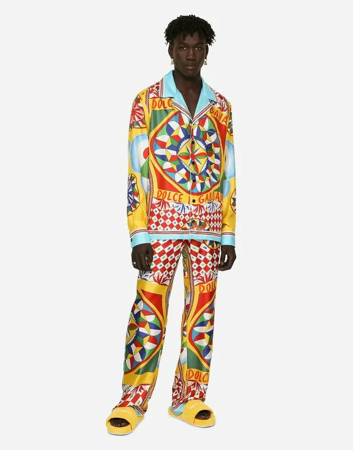 Dolce and Gabbana Shirts Men Carrettoprint Silk Twill Shirt Red Dolce and Gabbana Shirts Men Carrettoprint Silk Twill Shirt Red