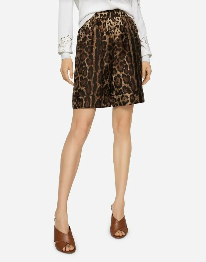 Dolce and Gabbana Trousers And Shorts Women Leopardprint Twill Shorts With Piping Multicolor Dolce and Gabbana Trousers And Shorts Women Leopardprint Twill Shorts With Piping Multicolor