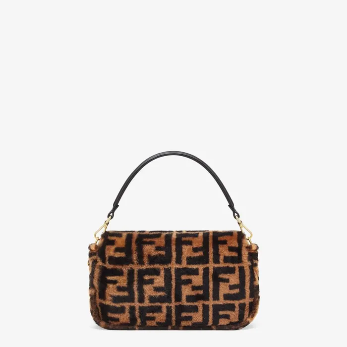 Fendi Shoulder and Crossbody Bags Baguette Brown Sheepskin Bag 8211 Women