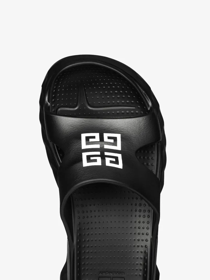 Givenchy Marshmallow Flat Sandals In Rubber Black Men Slides and Sandals Givenchy Marshmallow Flat Sandals In Rubber Black Men Slides and Sandals