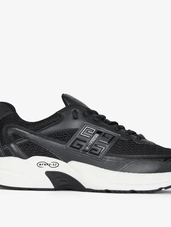 Givenchy NFNTY52 Runners In Synthetic Leather And Mesh Black Men Sneakers Givenchy NFNTY52 Runners In Synthetic Leather And Mesh Black Men Sneakers