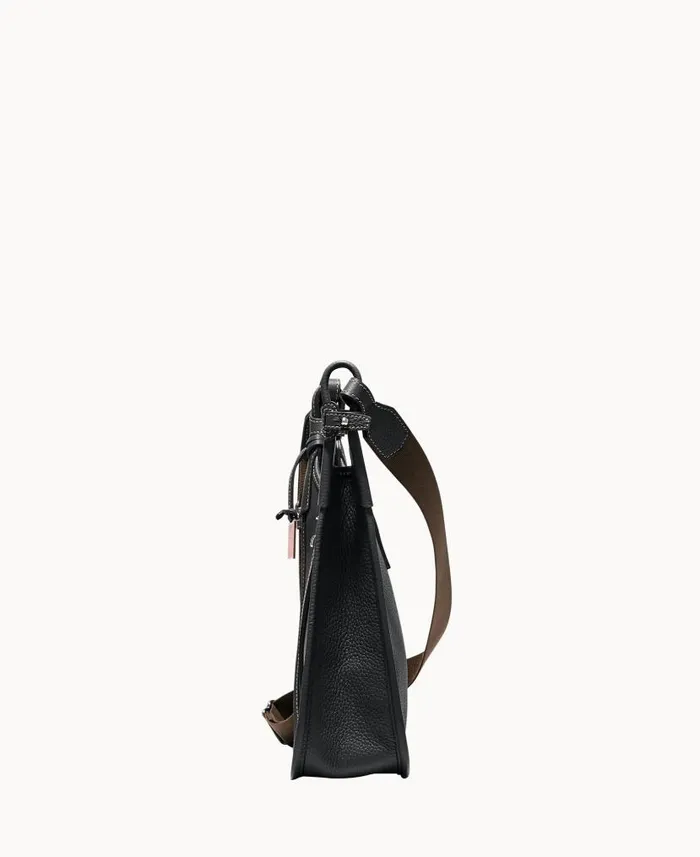 Henrys Large Crossbody Black Woman Dooney and Bourke Crossbodies Henrys Large Crossbody Black Woman Dooney and Bourke Crossbodies