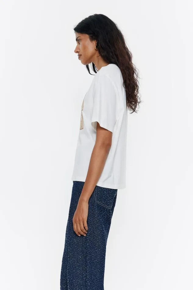 Ivory Embroidered Logo Tshirt Ivory Women Bimba Y Lola TShirts Ivory Embroidered Logo Tshirt Ivory Women Bimba Y Lola TShirts