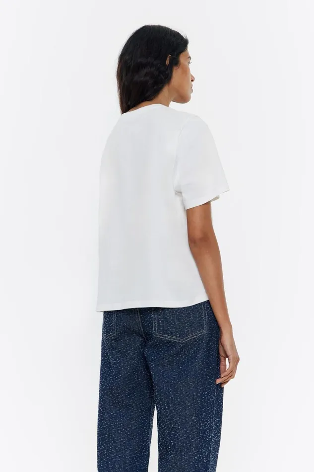 Ivory Embroidered Logo Tshirt Ivory Women Bimba Y Lola TShirts Ivory Embroidered Logo Tshirt Ivory Women Bimba Y Lola TShirts