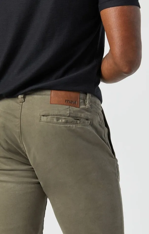 Johnny Slim Leg Chino In Dusty Olive Twill Men Mavi Jeans Pants
