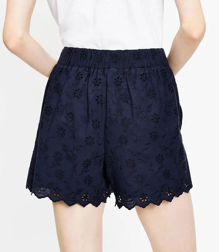 LOFT Petite Eyelet Pull On Shorts White Women Petite Shorts