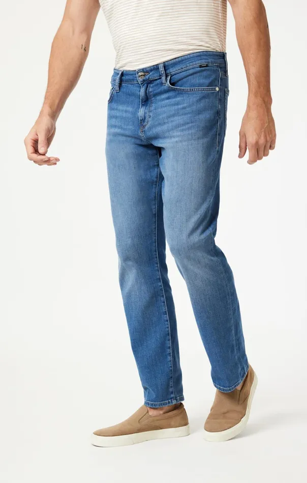 Matt Relaxed Straight Leg In Mid Brushed Feather Blue Men Mavi Jeans Denim Matt Relaxed Straight Leg In Mid Brushed Feather Blue Men Mavi Jeans Denim