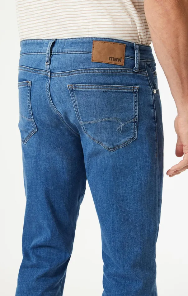 Matt Relaxed Straight Leg In Mid Brushed Feather Blue Men Mavi Jeans Denim Matt Relaxed Straight Leg In Mid Brushed Feather Blue Men Mavi Jeans Denim