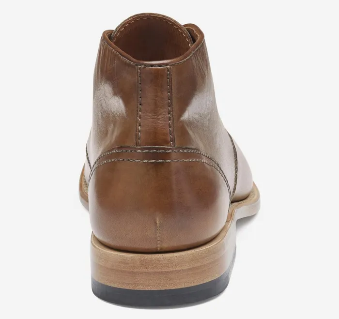 Men Dudley Chukka Tan Dipdyed Calfskin JohnstonandMurphy LaceUps Men Dudley Chukka Tan Dipdyed Calfskin JohnstonandMurphy LaceUps