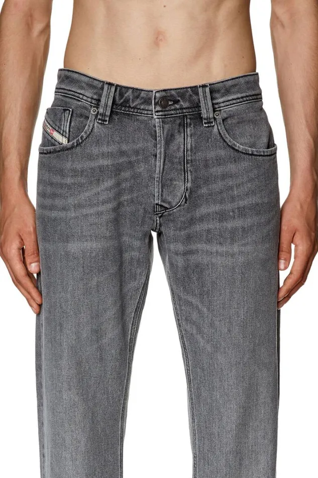 Men Straight Jeans 1985 Larkee 09f83 Blackdark Grey Diesel Straight Men Straight Jeans 1985 Larkee 09f83 Blackdark Grey Diesel Straight