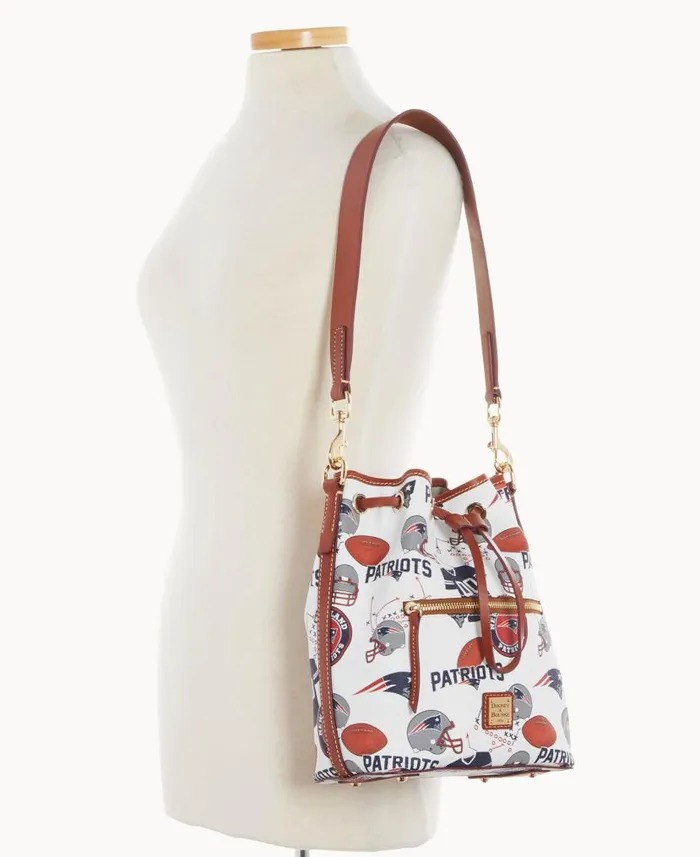 NFL Patriots Drawstring Patriots Woman Dooney and Bourke Shoulder Bags NFL Patriots Drawstring Patriots Woman Dooney and Bourke Shoulder Bags