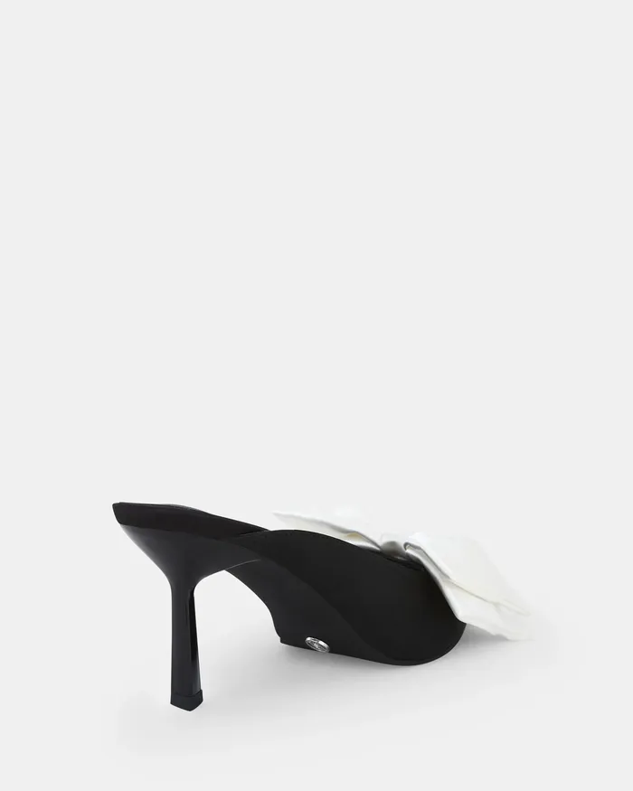 NOVO Shoes Pumps Women ZIENNA BLACKWHITE Closed Toe Heels