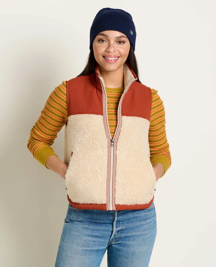 Outerwear Women8217s Women8217s Sespe Sherpa Vest Barley ToadandCo