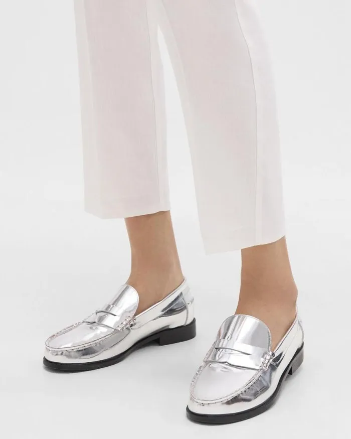 Shoes Women Theory City Loafer In Metallic Leather Silver