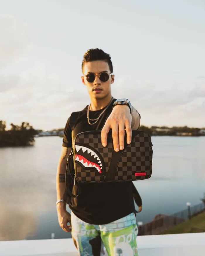 SPRAYGROUND HENNY AIIR TO THE THRONE TOILETRY BAG Bags
