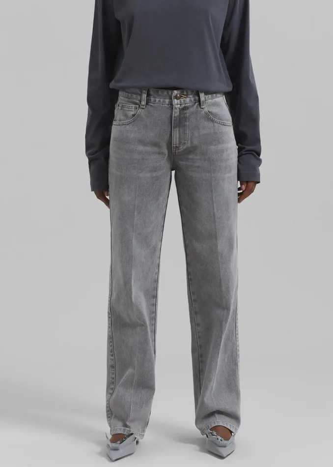 The Frankie Shop Bottoms Montrose Straight Leg Jeans 8211 Grey Wash 8211 Women