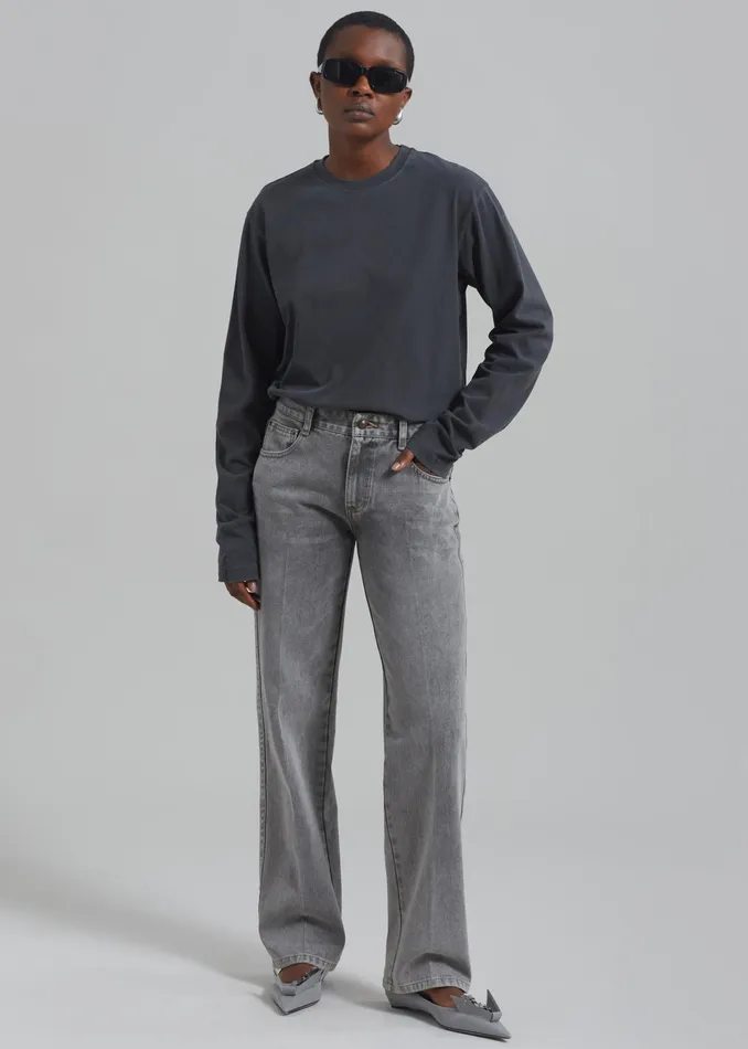 The Frankie Shop Bottoms Montrose Straight Leg Jeans 8211 Grey Wash 8211 Women