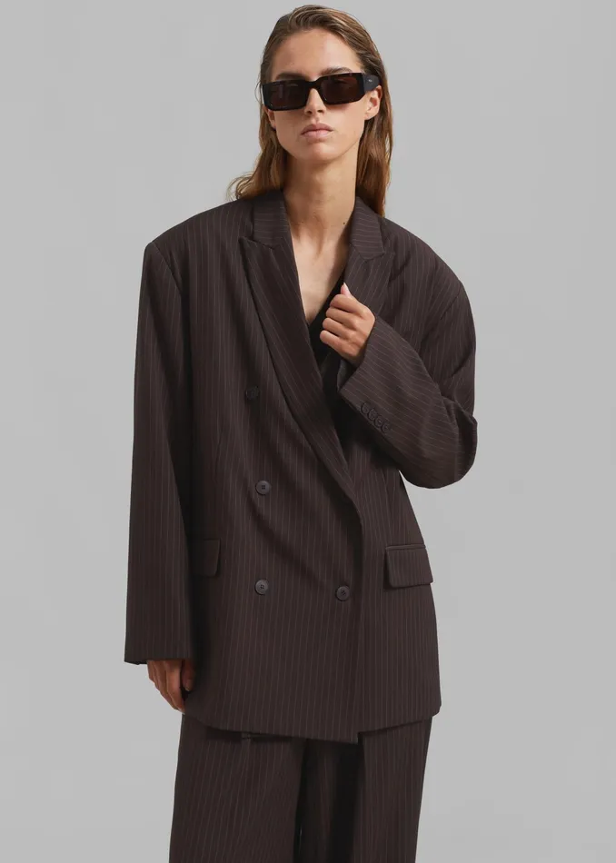 The Frankie Shop Outerwear Ivey Double Breasted Blazer 8211 BrownWhite Pinstripe 8211 Women The Frankie Shop Outerwear Ivey Double Breasted Blazer 8211 BrownWhite Pinstripe 8211 Women