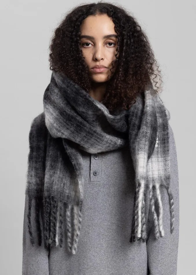 The Frankie Shop Samse Samse Alex Scarf 8211 Petrified Oak Checkered 8211 Women