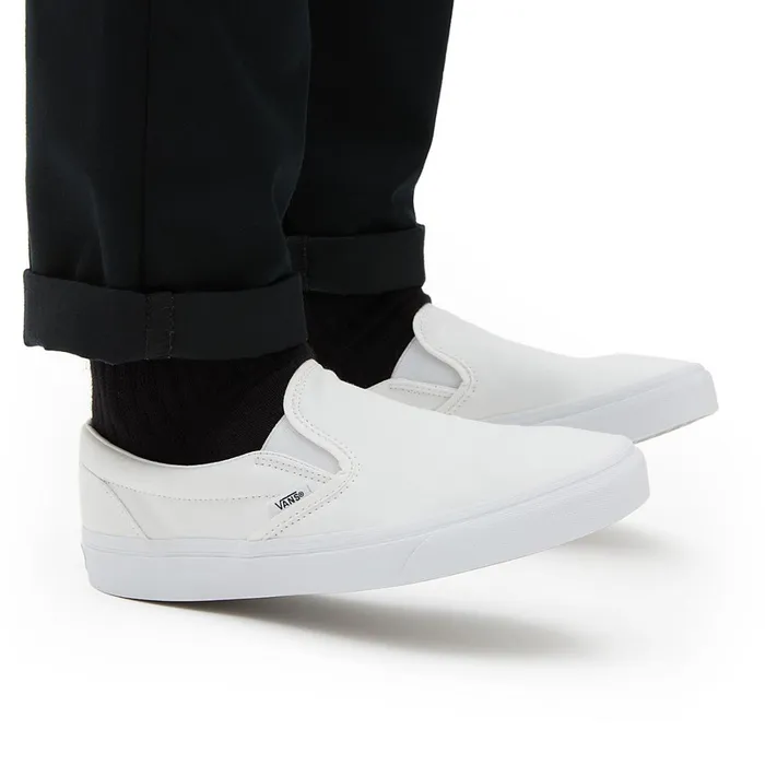 Vans Classics Men Classic SlipOn Shoes White