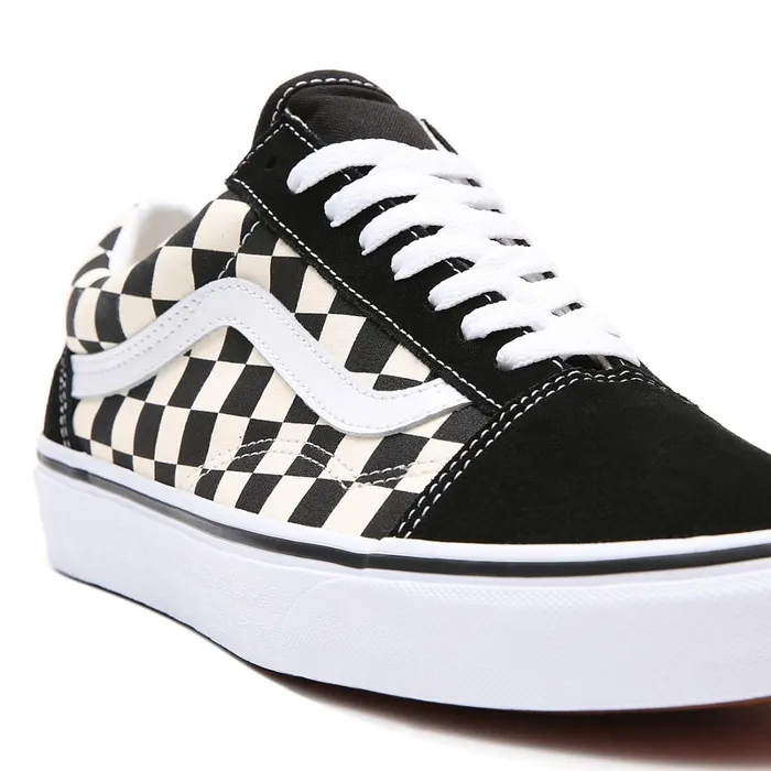 Vans Classics Women Primary Check Old Skool Shoes Black White
