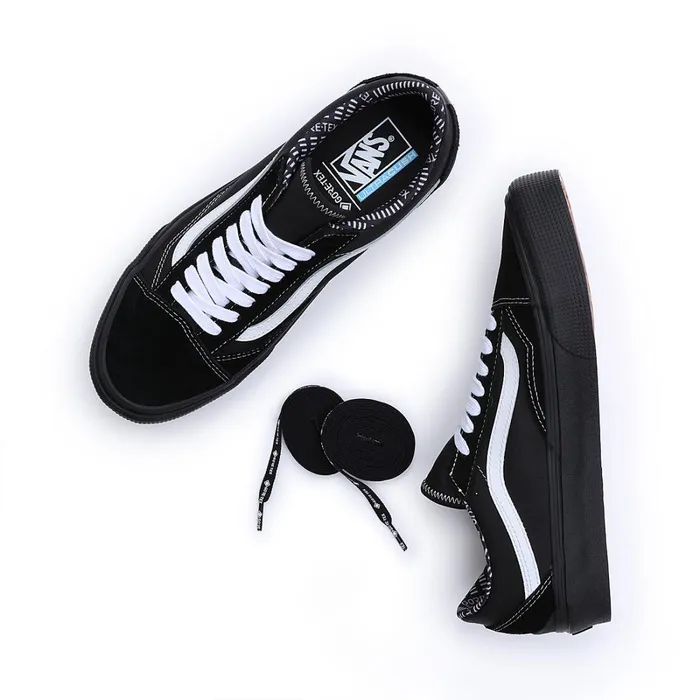 Vans Lowtop Shoes Women GoreTex Old Skool Shoes Black