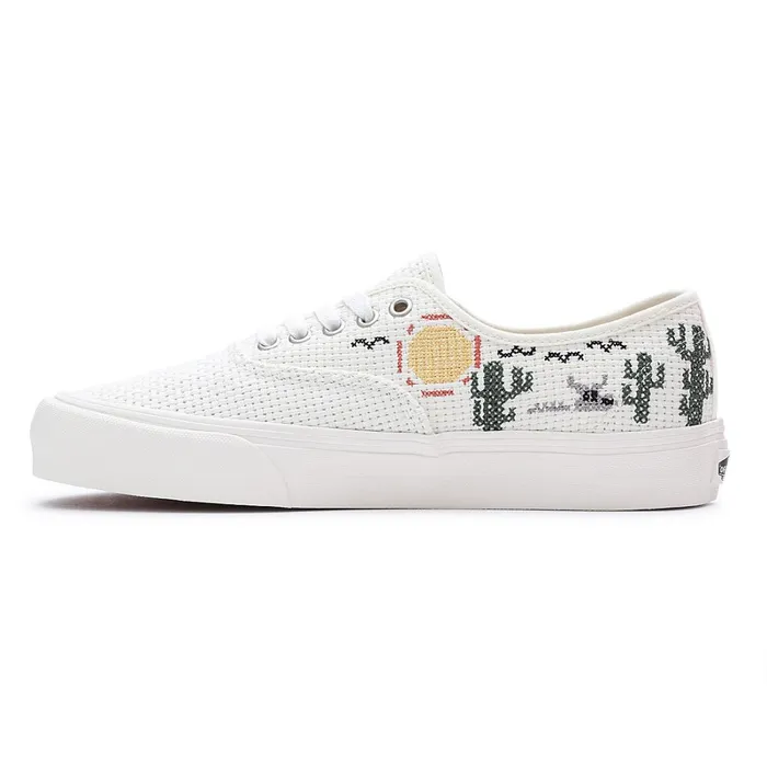 Vans View All Men Desert Embroidery Authentic VR3 Shoes White