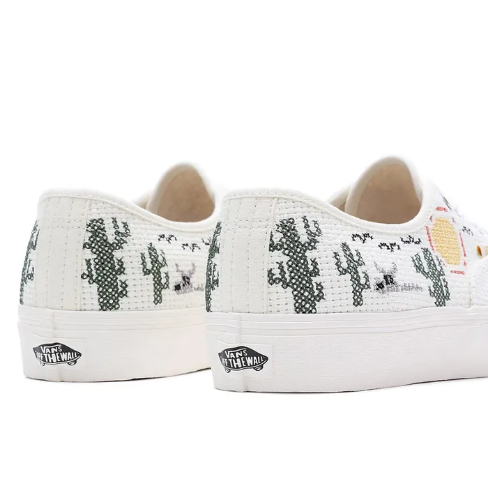 Vans View All Men Desert Embroidery Authentic VR3 Shoes White