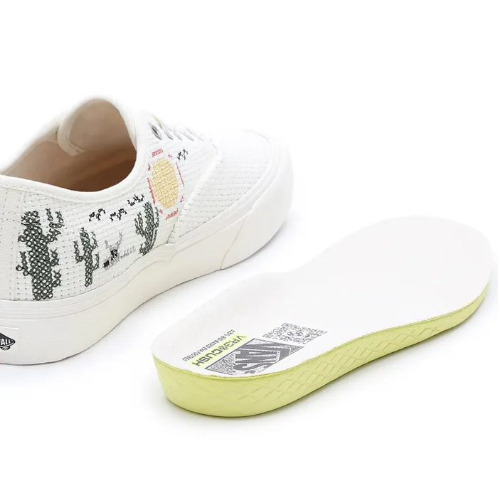 Vans View All Men Desert Embroidery Authentic VR3 Shoes White