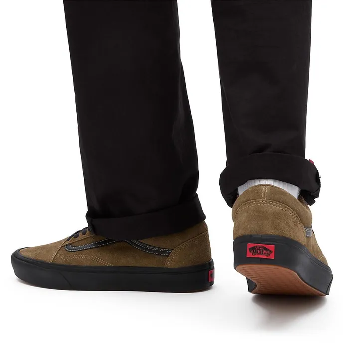 Vans View All Men Old Skool ComfyCush Suede Shoes Brown