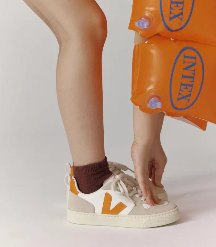 VEJA V10 Kids V10 LACES CHROMEFREE LEATHER WHITE FURY ALMOND