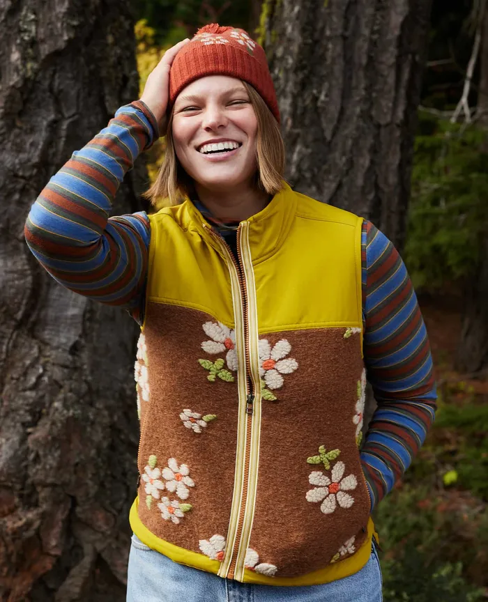 Women8217s Sespe Sherpa Vest Daisy Jackets and Layers ToadandCo Women8217s