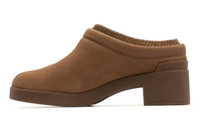 Women ABEO Footwear Clogs Capital Clog Tan Women ABEO Footwear Clogs Capital Clog Tan
