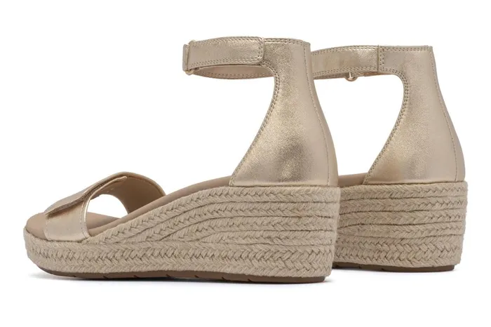 Women ABEO Footwear Sandals Riviera Ankle Sandal Light Gold Leather Women ABEO Footwear Sandals Riviera Ankle Sandal Light Gold Leather