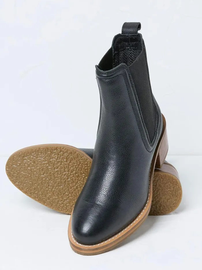 Women Boots Fat Face Orla Black Chelsea Boots