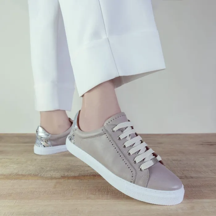 Women Moda In Pelle Casual Trainers Anatoli Stone Leather
