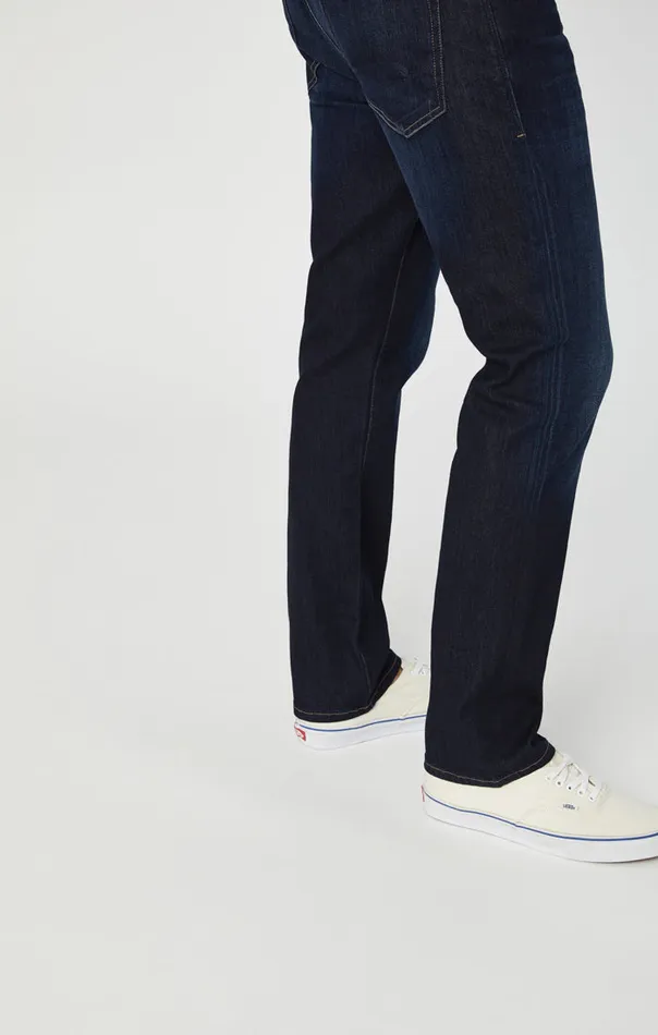 Zach Straight Leg In Rinse Brushed Williamsburg Men Mavi Jeans Denim